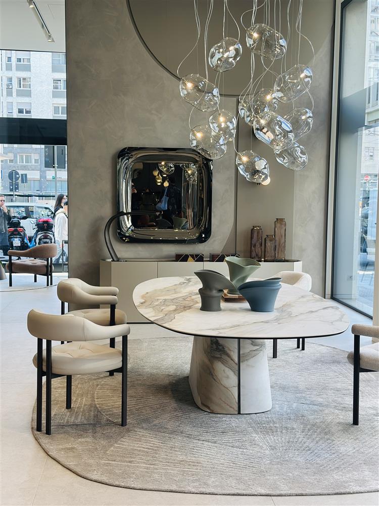 Cattelan Italia’s Flagship Showroom in the Heart of Milan
