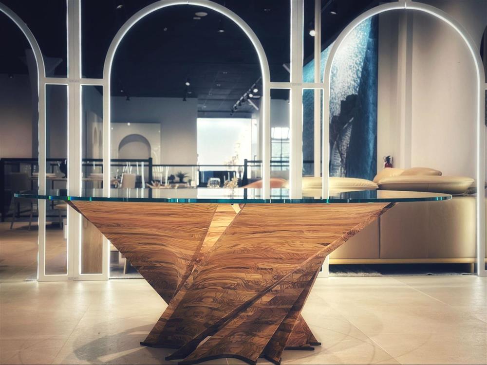 Natuzzi Torsion Table display at Inspiration Furniture showroom